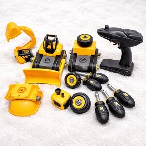 CAT Construction RC Build-Your-Own Vehicle Set Bulldozer Excavator Tools Toy